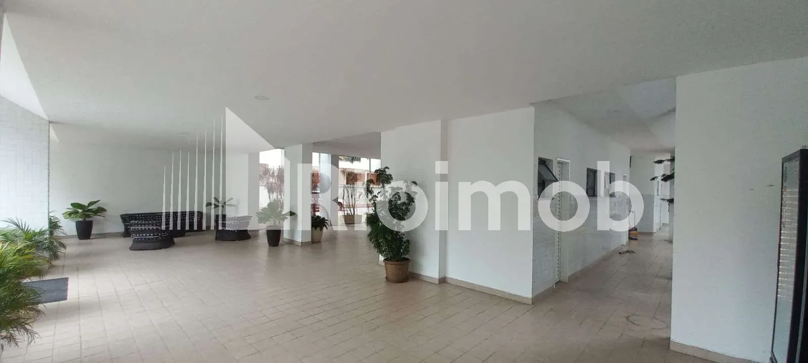 3-bedroom apartment with 2 bathrooms and parking spot — photo 30