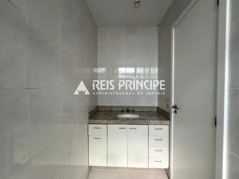 Unfurnished 2-bedroom apartment with 3 bathrooms — photo 14