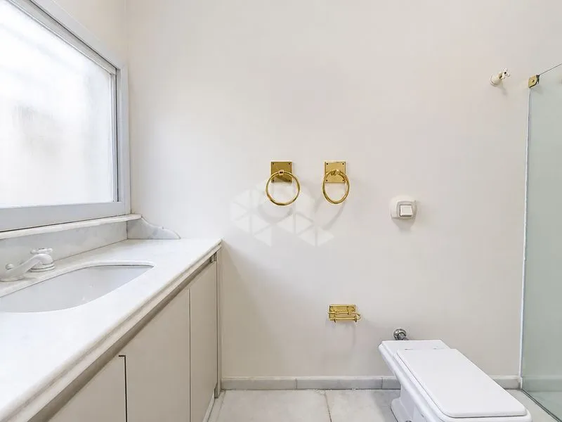 Departamento de 4 dormitorios con ventanales de piso a techo — photo 43
