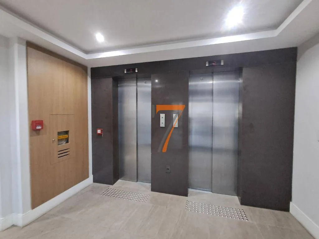 Studio com varanda e churrasqueira na sacada, 30 m² — photo 12
