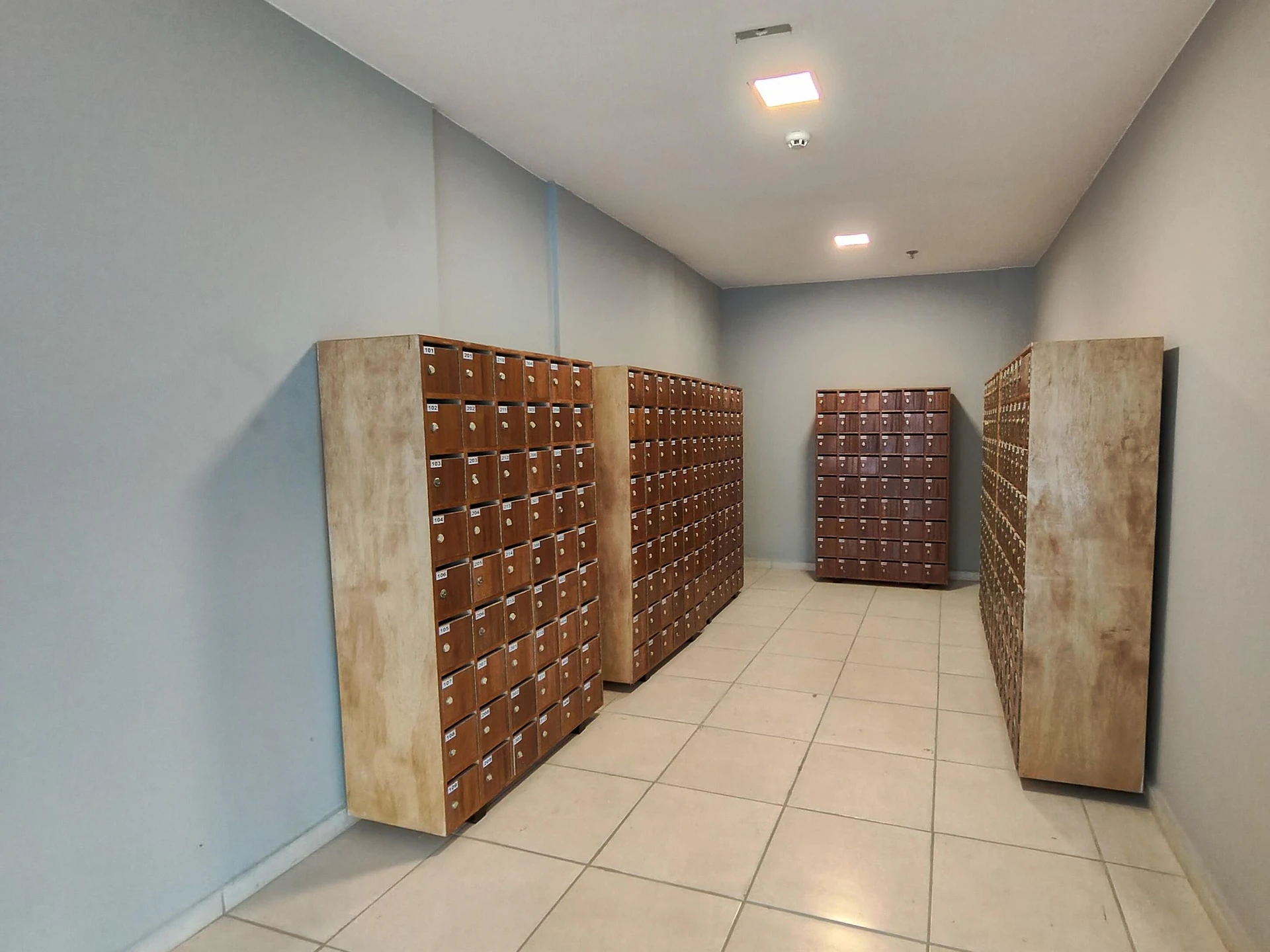 Apartamento com 2 quartos e varanda de vidro fechada — photo 41