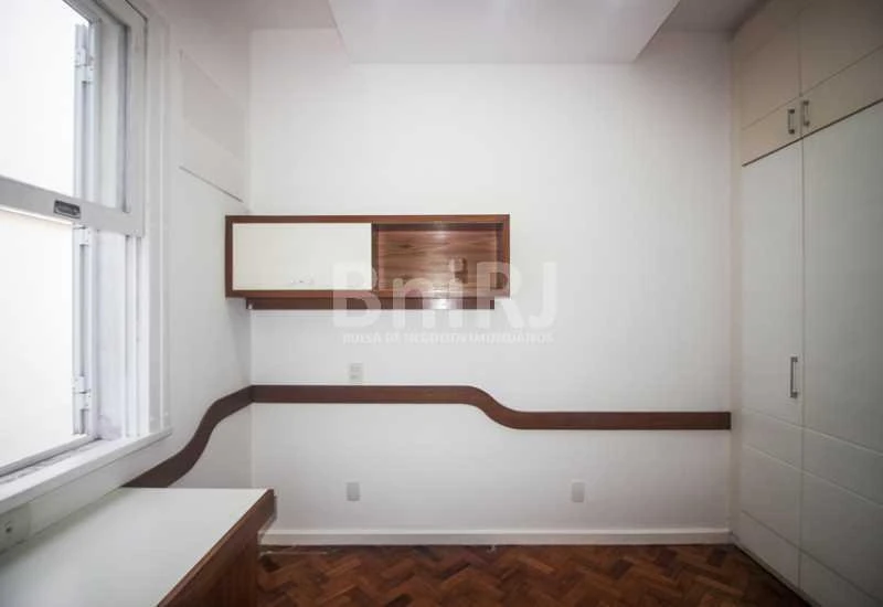 2-bedroom apartment with a home office in Rio de Janeiro — photo 14