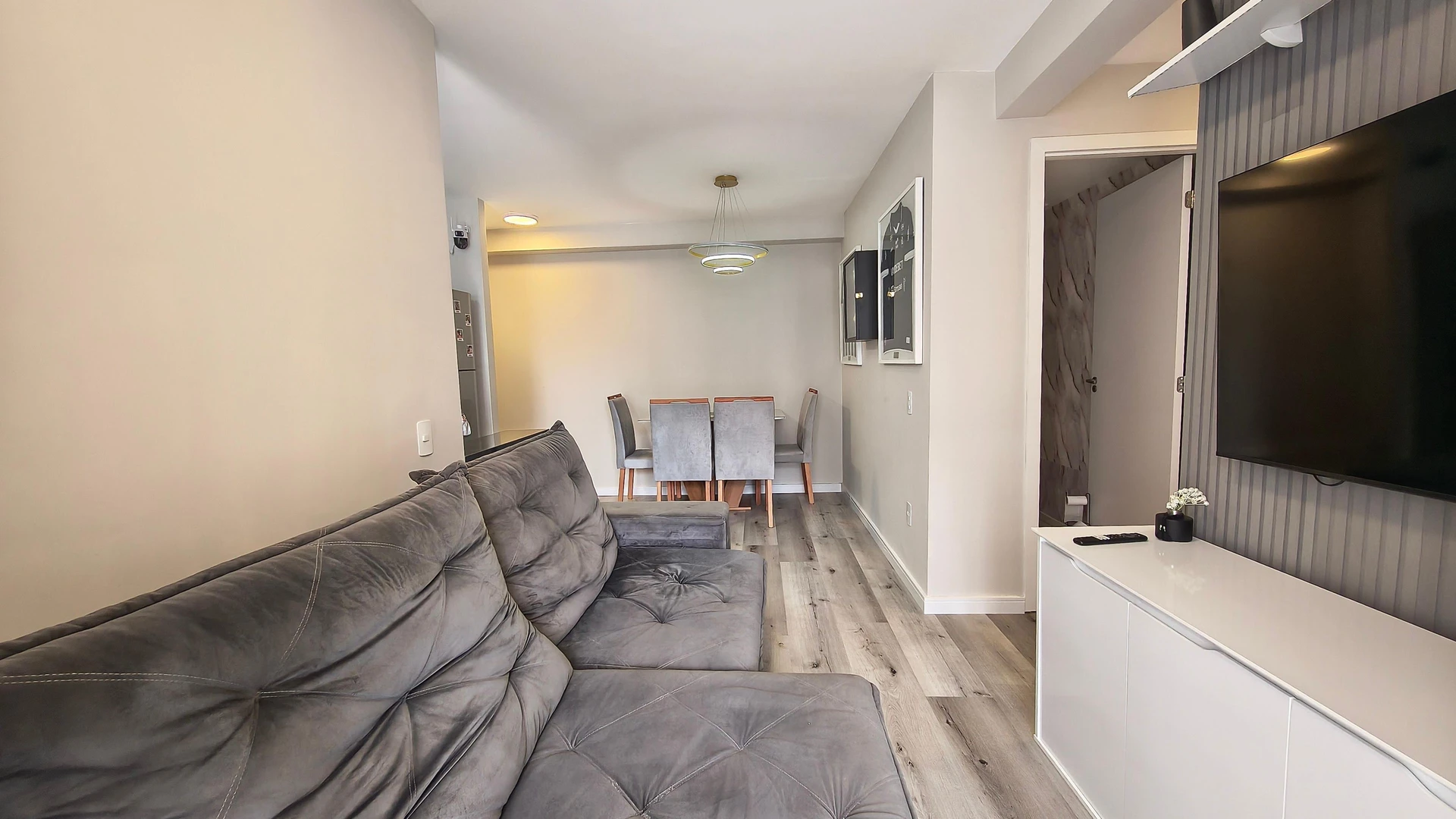 3-bedroom apartment with a washing machine — photo 10