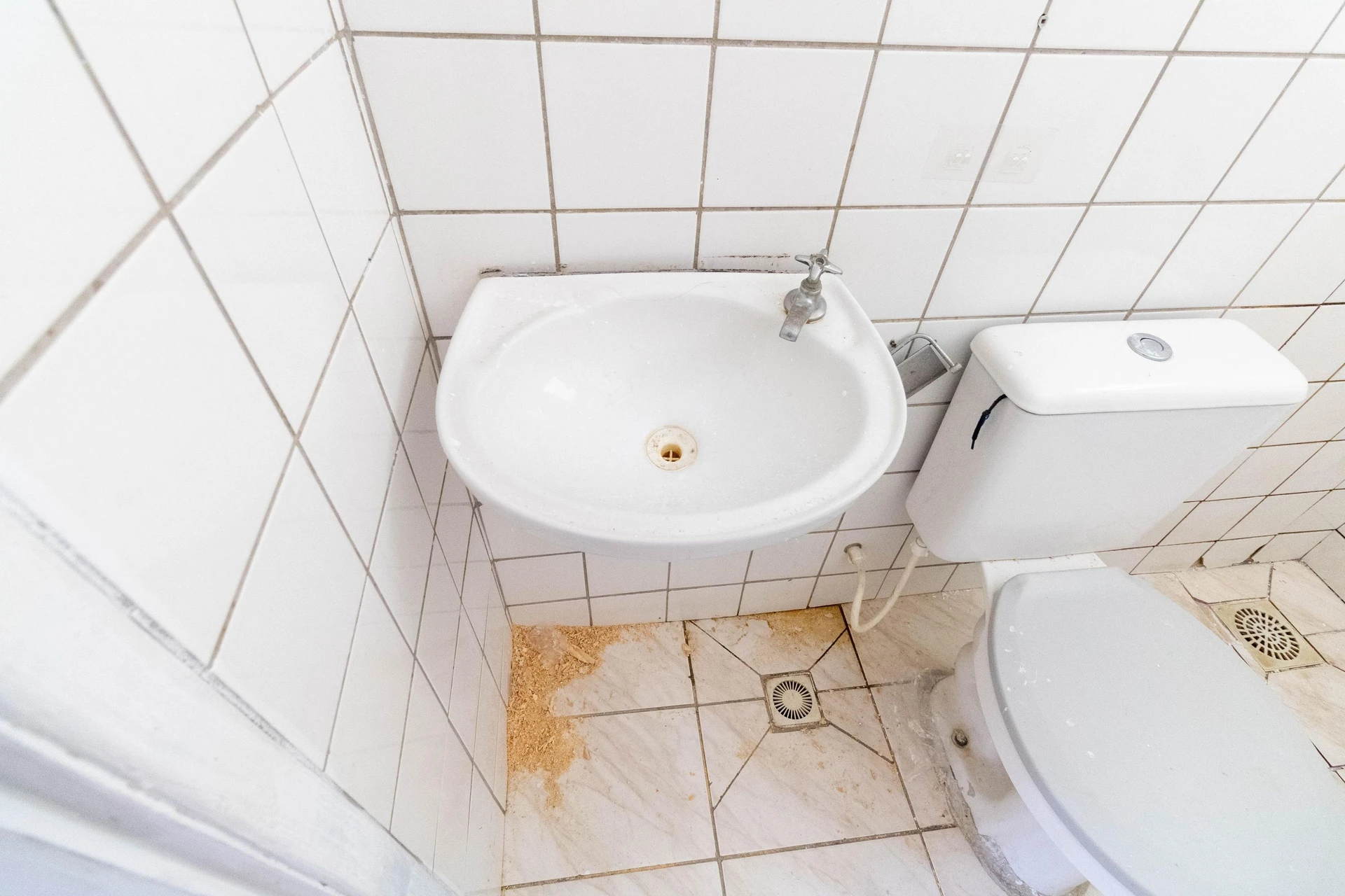 Пустая квартира с 2 спальнями и отдельной кухней — photo 10