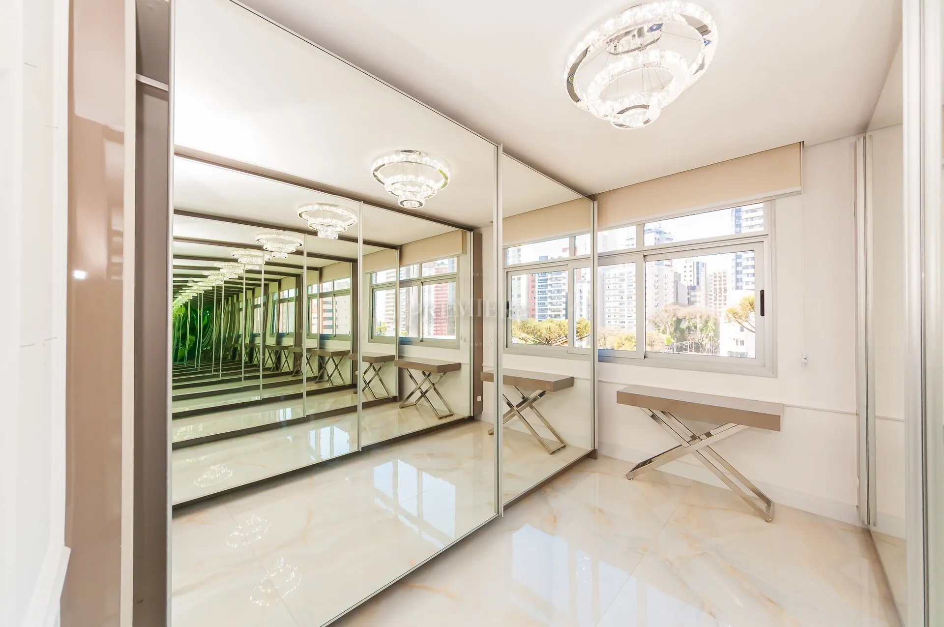 Furnished 2-bedroom apartment with 3 bathrooms — photo 34