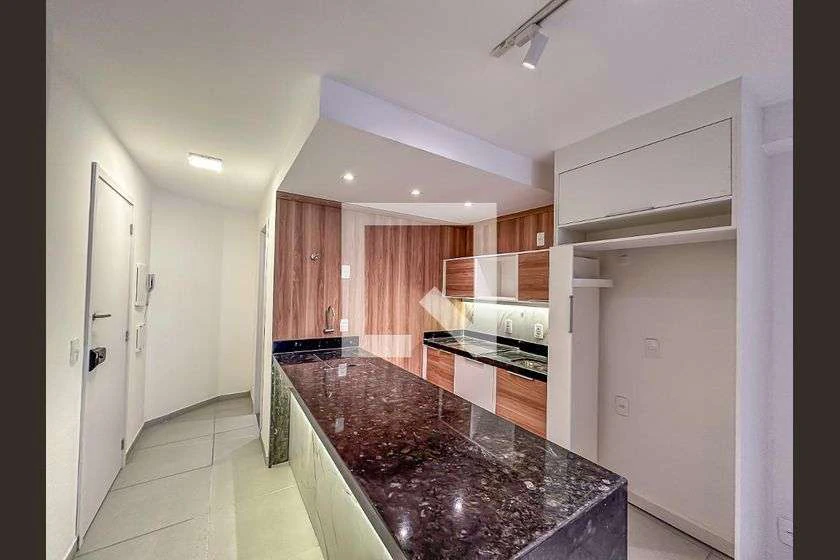 34 m² studio with balcony, 1 bedroom and 1 bathroom — photo 2