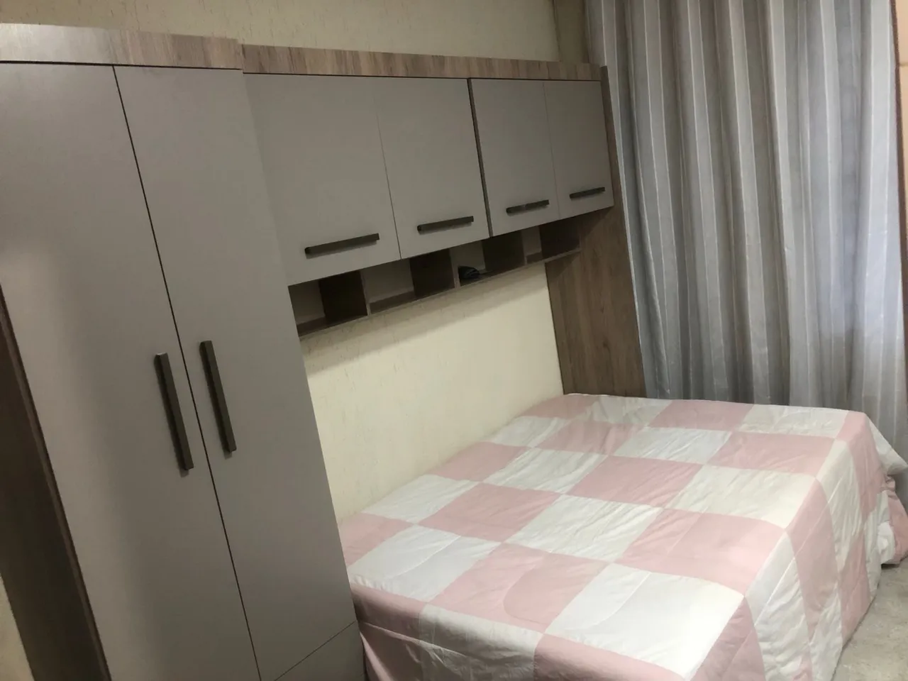 Furnished 1-bedroom apartment with an open kitchen — photo 18