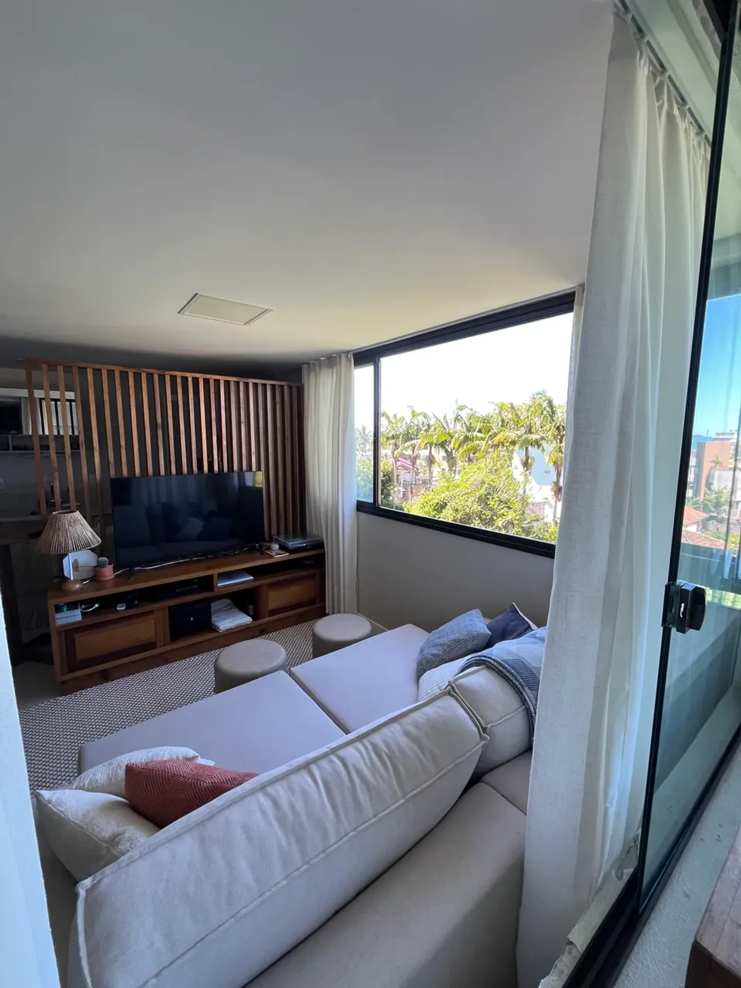 Мебльована квартира 86 м² з 2 спальнями-сюїтами — photo 13
