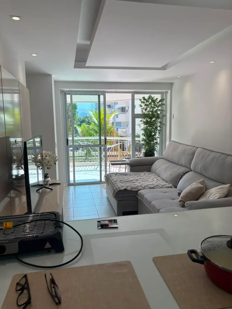 Furnished 3-bedroom apartment with 2 bathrooms — photo 10
