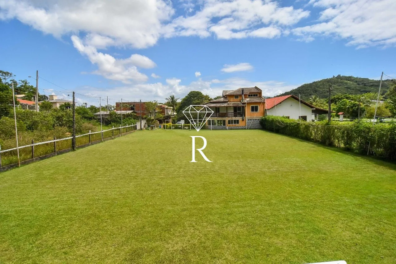 Casa tipo sítio con 4 dormitorios y 6 plazas de aparcamiento — photo 92