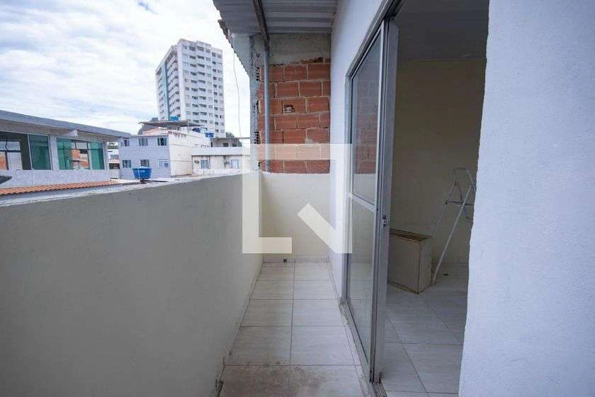 40 m² studio with balcony and 1 bathroom — photo 12