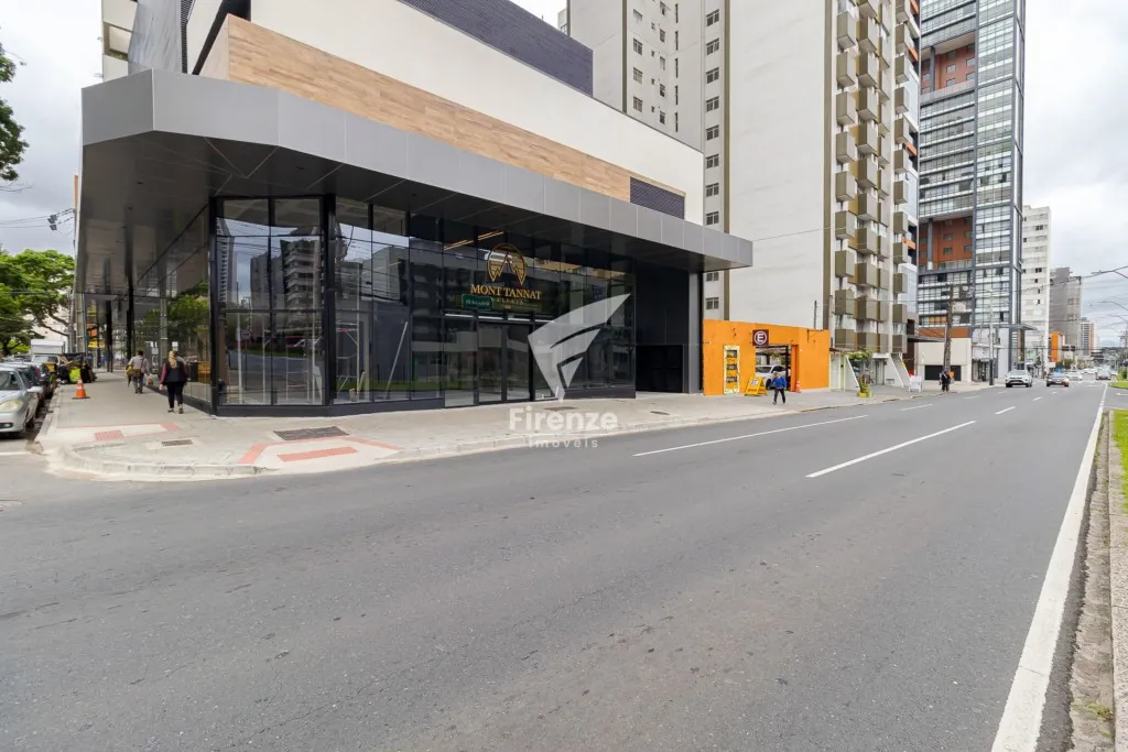 Apartamento mobiliado com cozinha integrada e varanda fechada — photo 62