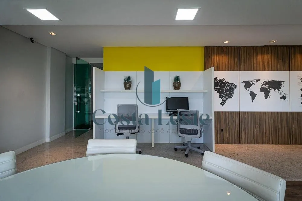 Home office in a 2-bedroom apartment, 70 m² — photo 56