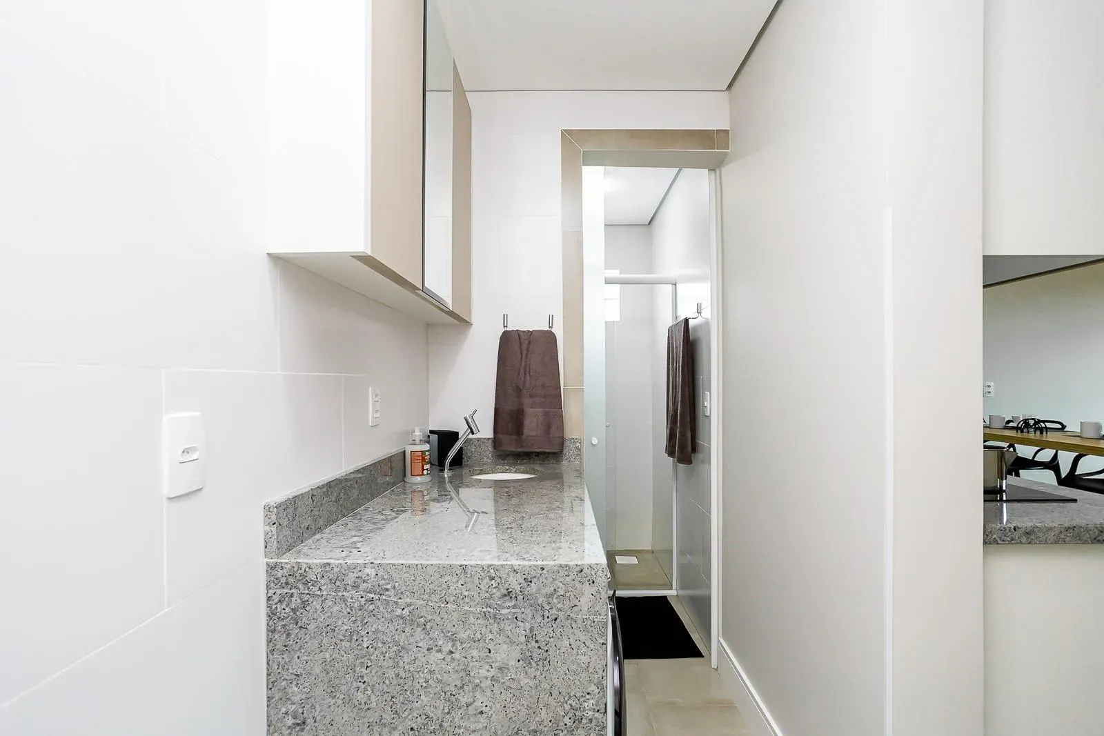 Furnished 27 m² apartment with 1 en-suite and no parking — photo 12
