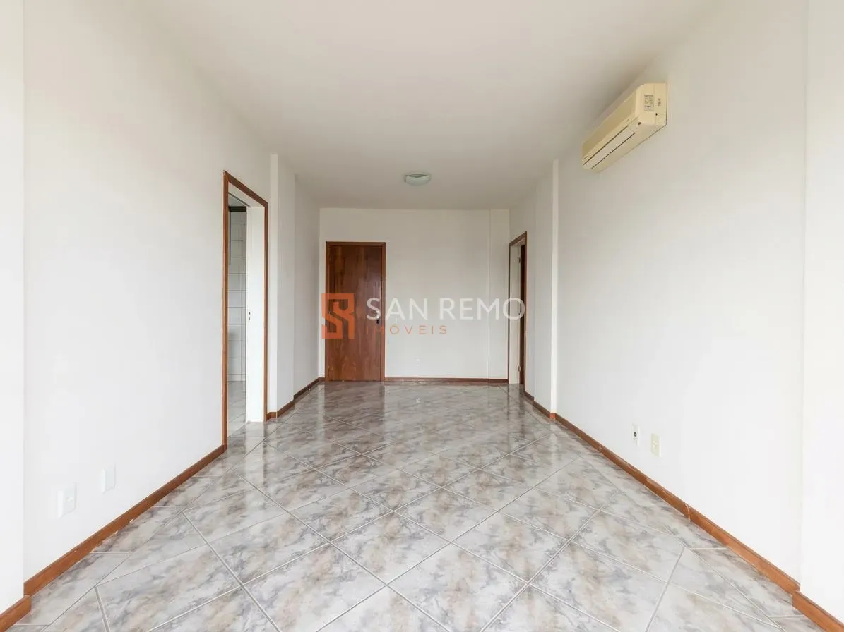 2-bedroom apartment in a building with a gym — photo 10