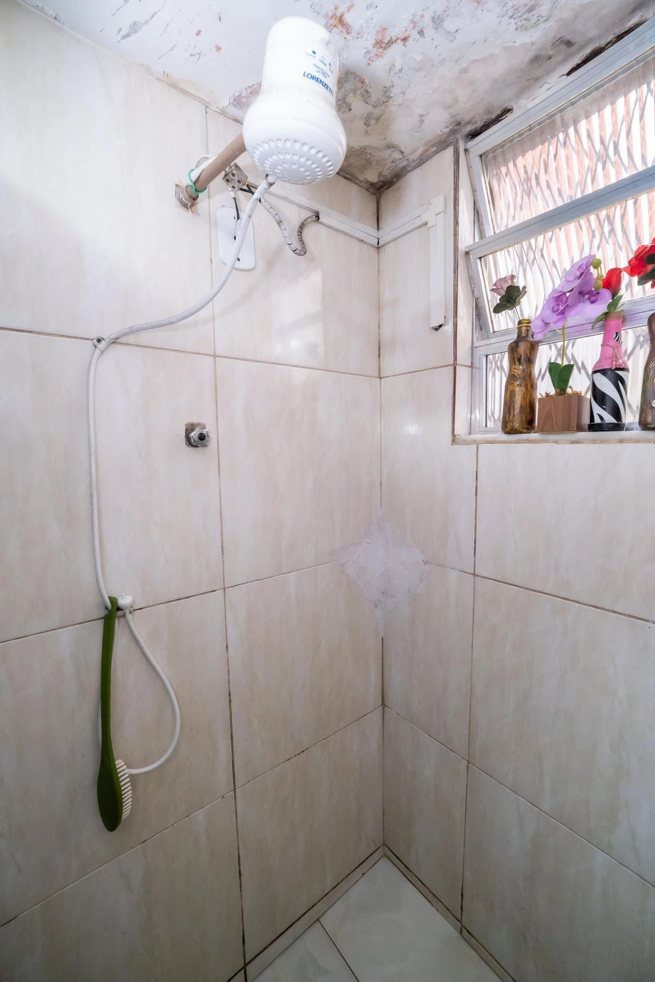 Furnished 2-bedroom apartment with 1 bathroom — photo 28