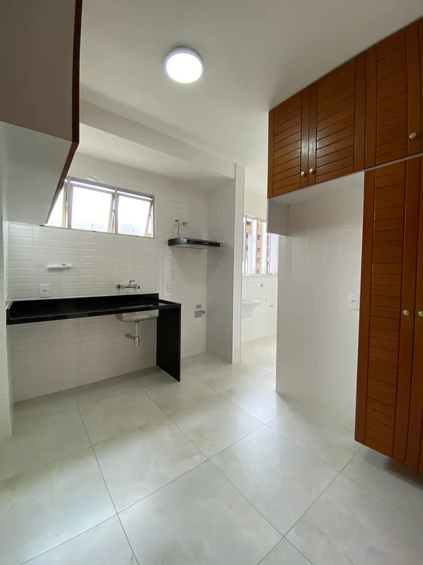 Пральна машина та 2 спальні: квартира 90 м² — photo 24