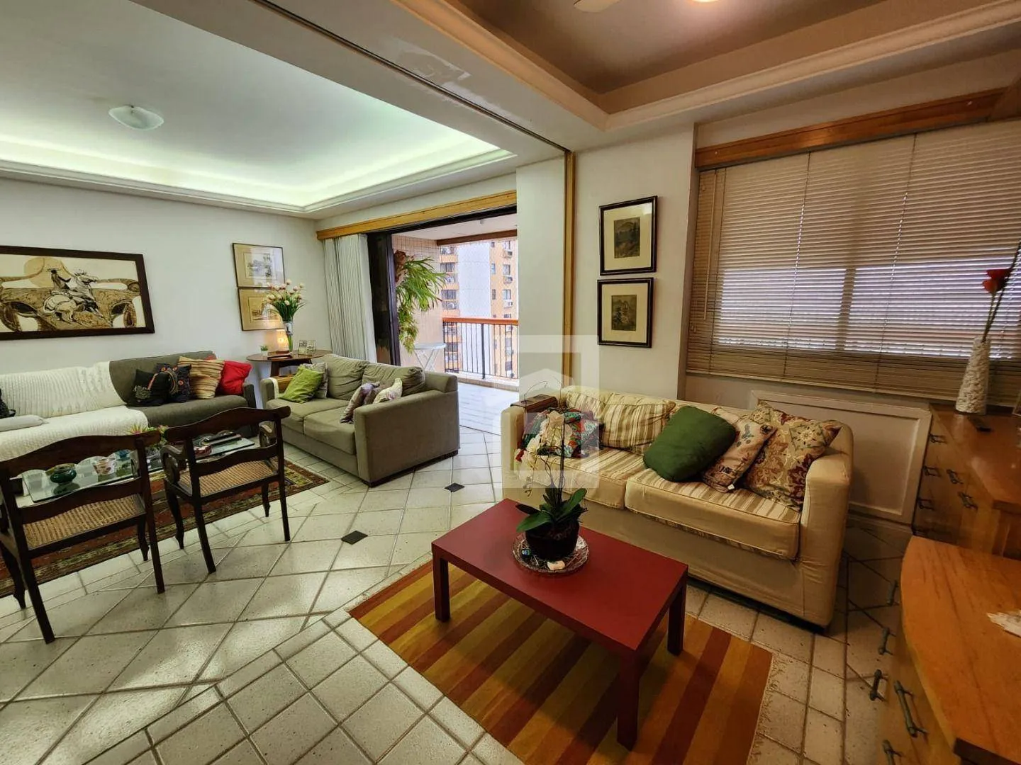 Furnished 3-bedroom apartment with 4 bathrooms — photo 18