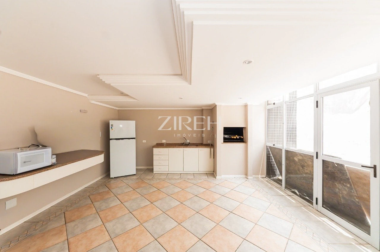 3-bedroom apartment with a private BBQ area — photo 7