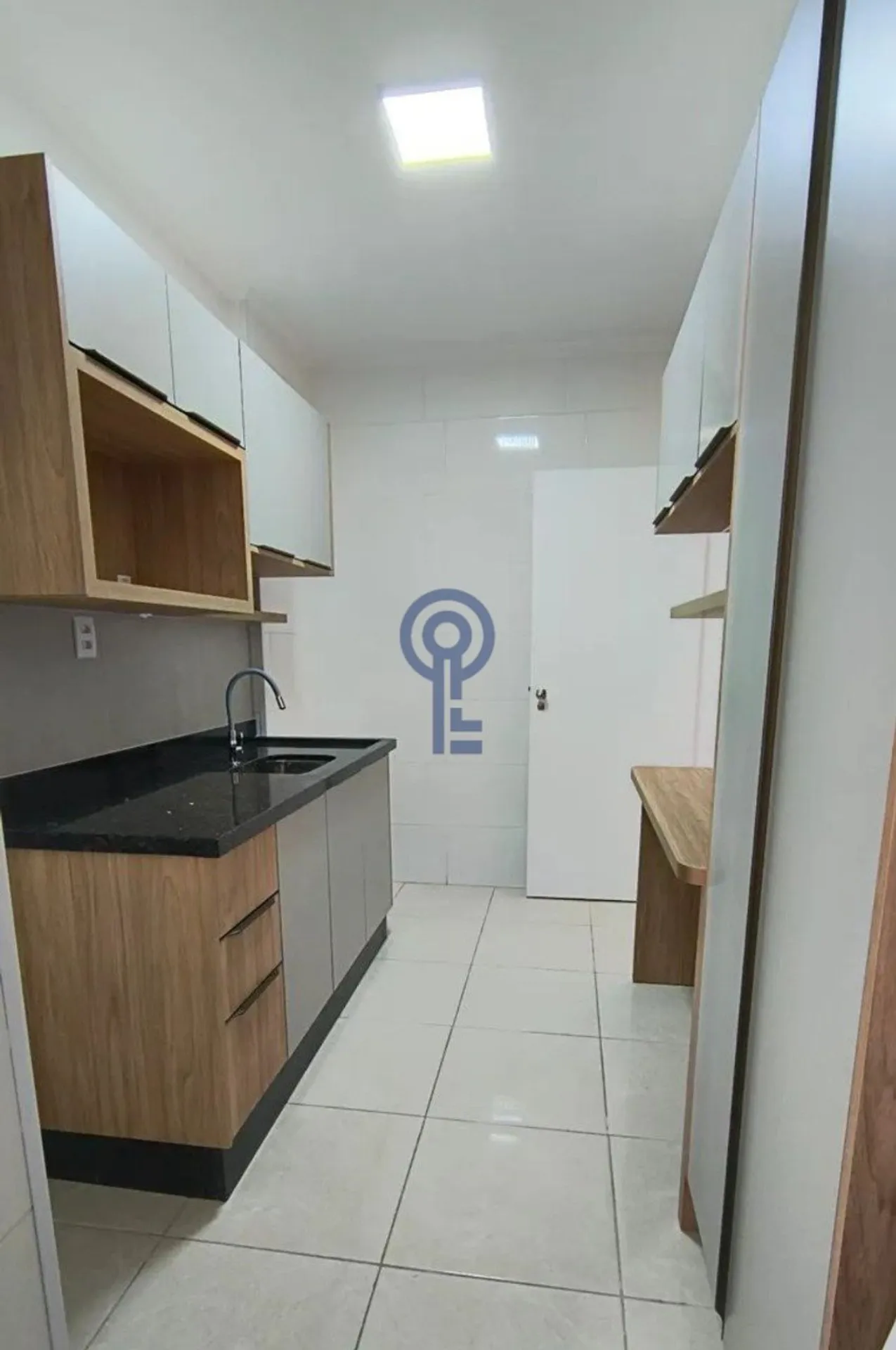 2-bedroom apartment with a washing machine in Florianópolis — photo 2