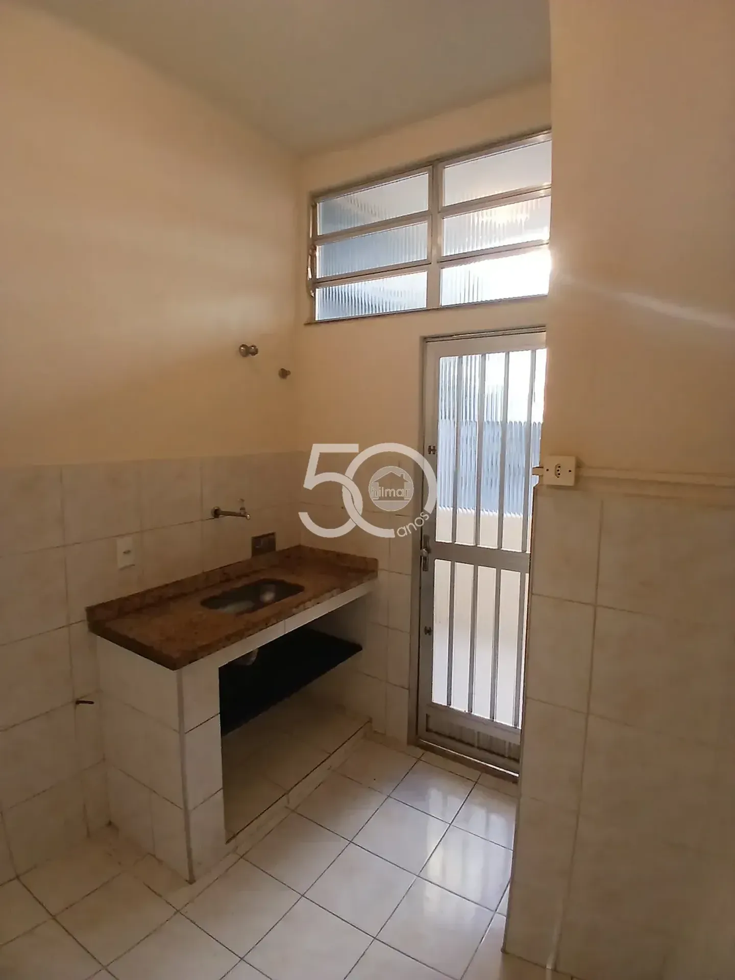 1-bedroom apartment with heating and no parking — photo 10