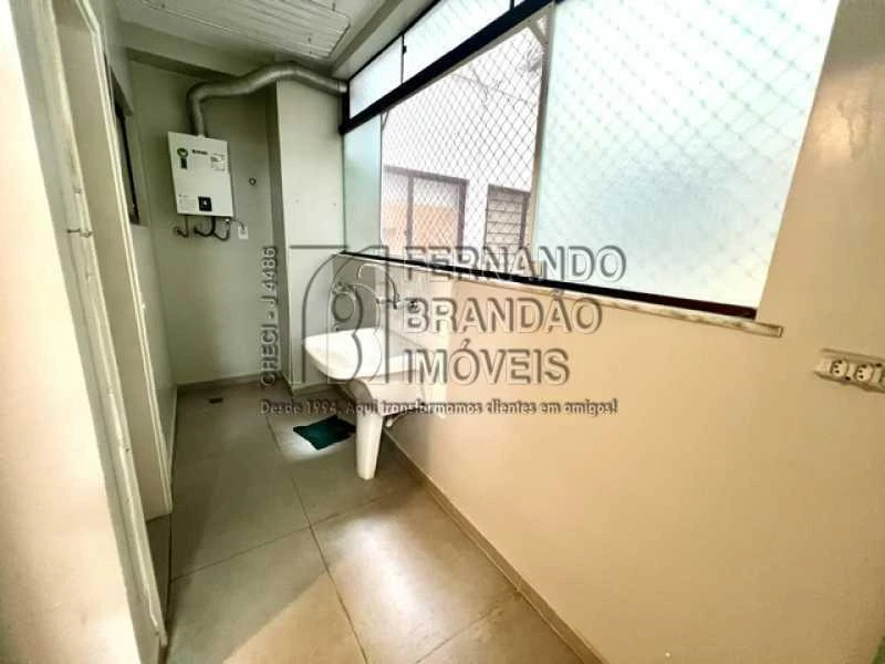 Apartamento de 3 quartos com closet — photo 21