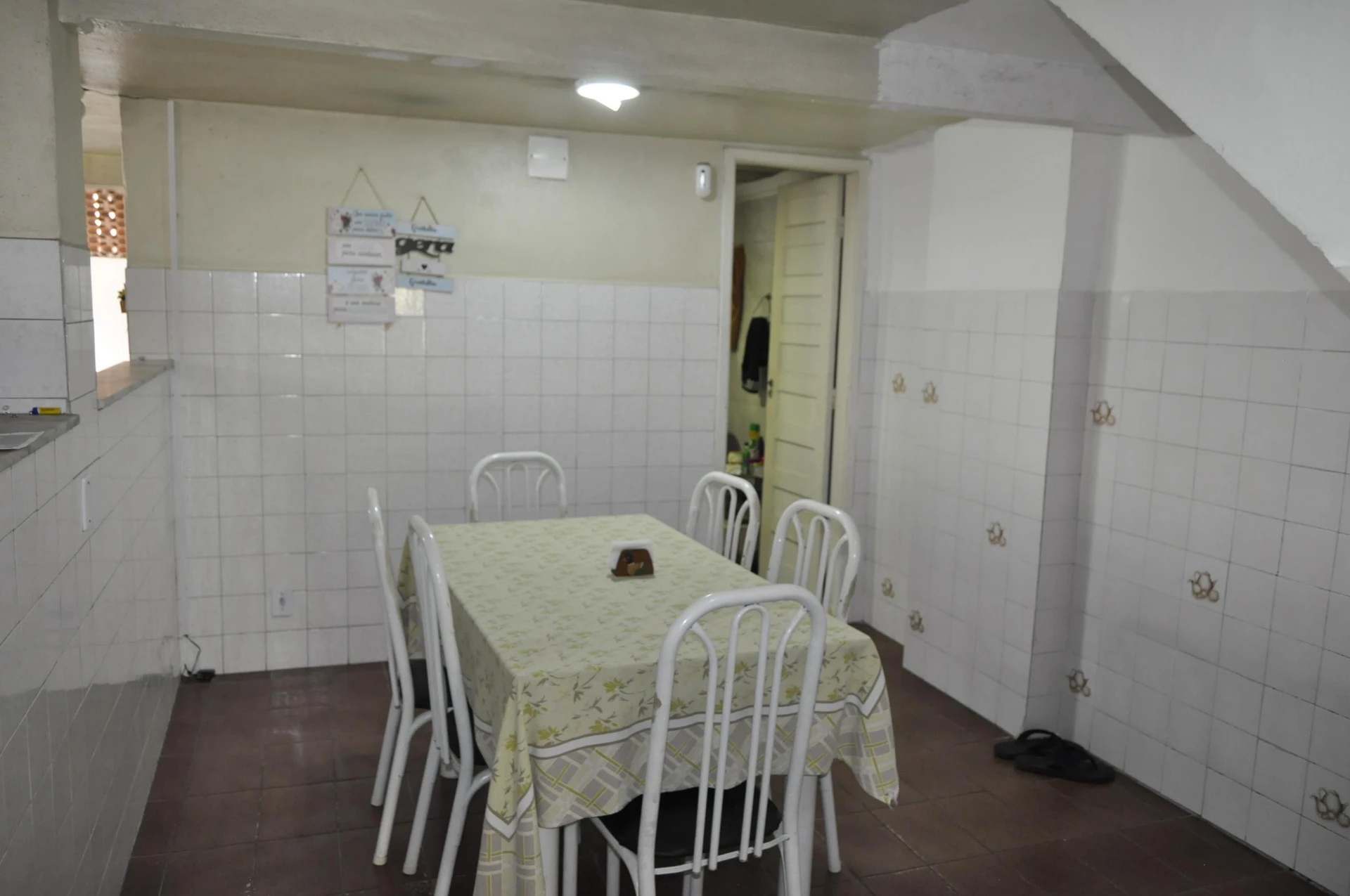 Мебльований будинок на 4 спальні з приватним садом — photo 5
