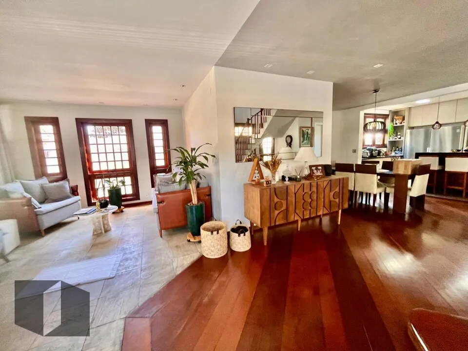 Furnished house with 5 bedrooms and 5 bathrooms — photo 19