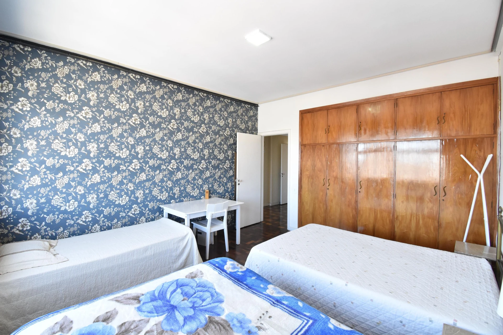 Bañera y 3 dormitorios: departamento de 219 m² — photo 22