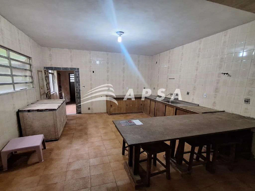 Casa sem mobília com 5 quartos e 625 m² construída — photo 8