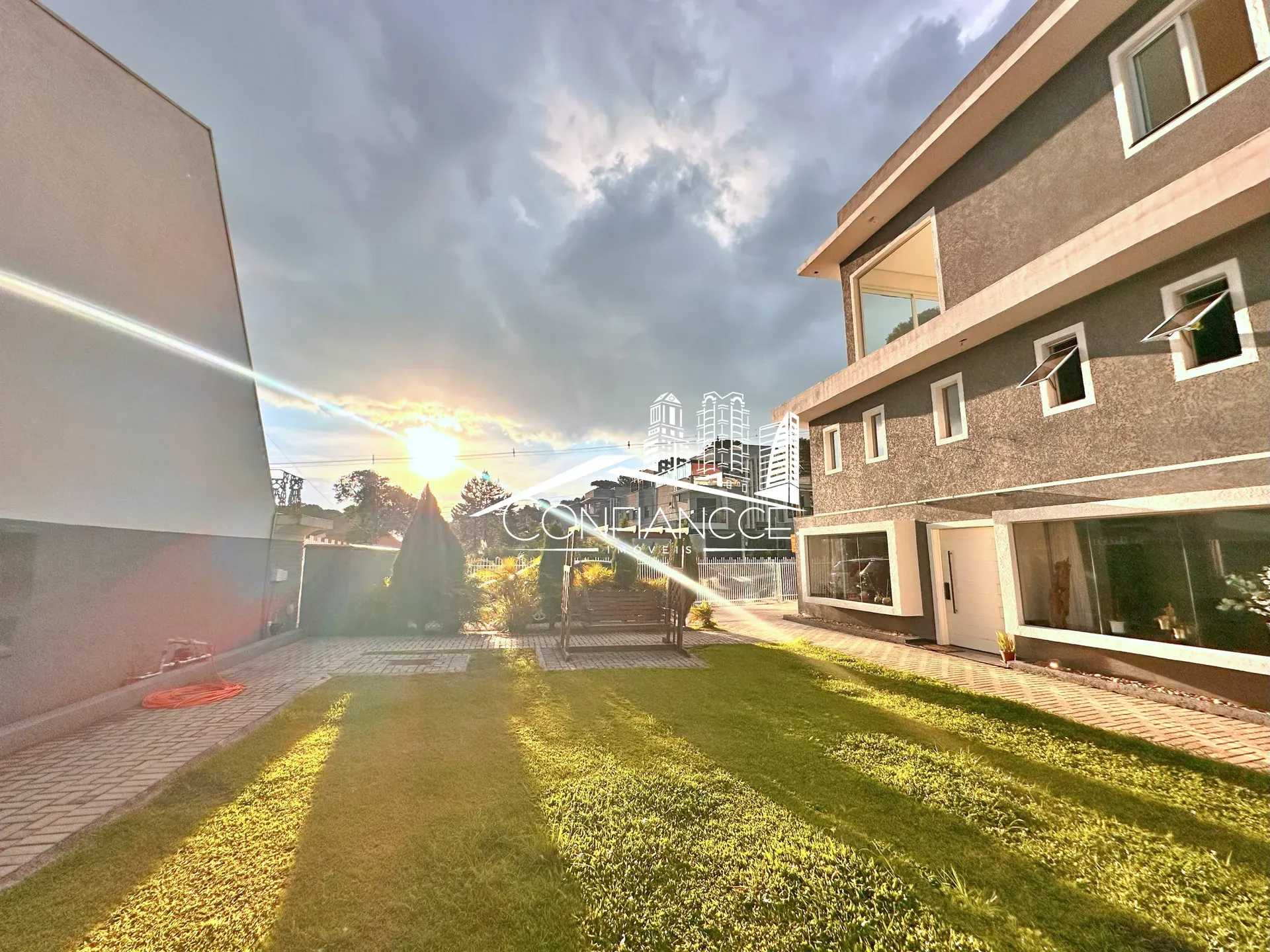 House with 4 bedrooms, 3 bathrooms and 6 parking — photo 32