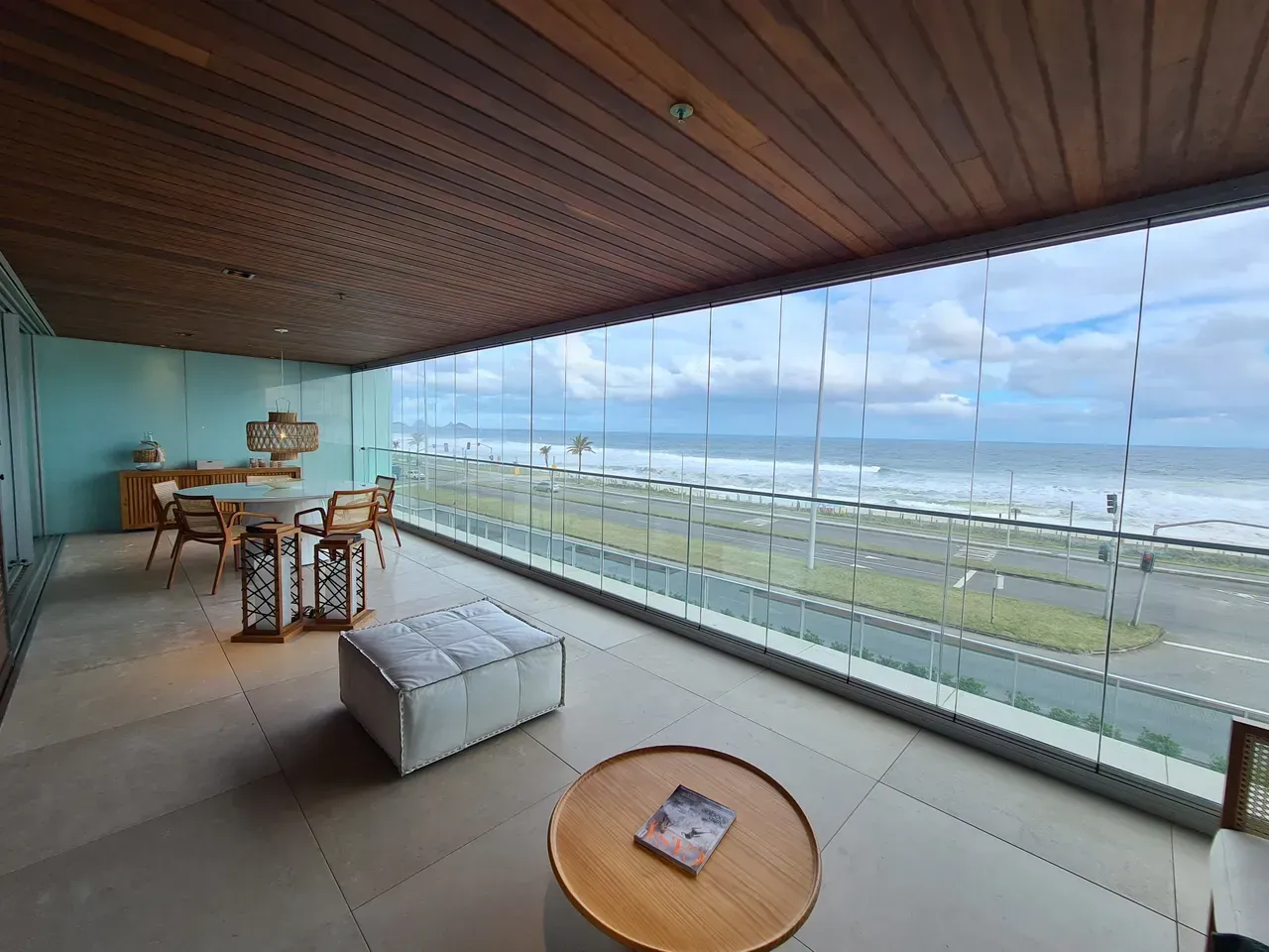 Furnished 121 m² apartment with 1 bedroom and 2 parking — photo 3