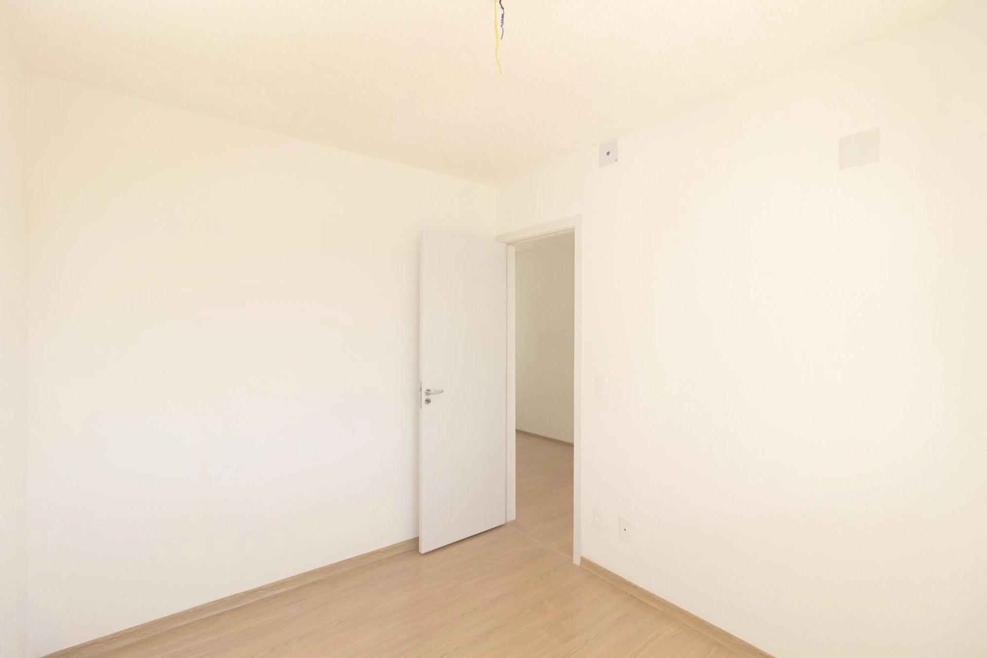 Apartamento de 2 quartos em condomínio com piscina — photo 35