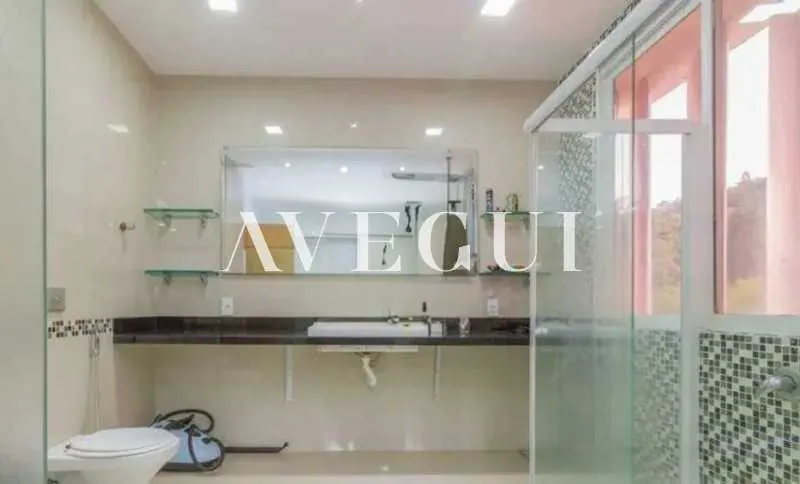 Furnished apartment with 5 bedrooms and 3 bathrooms — photo 14