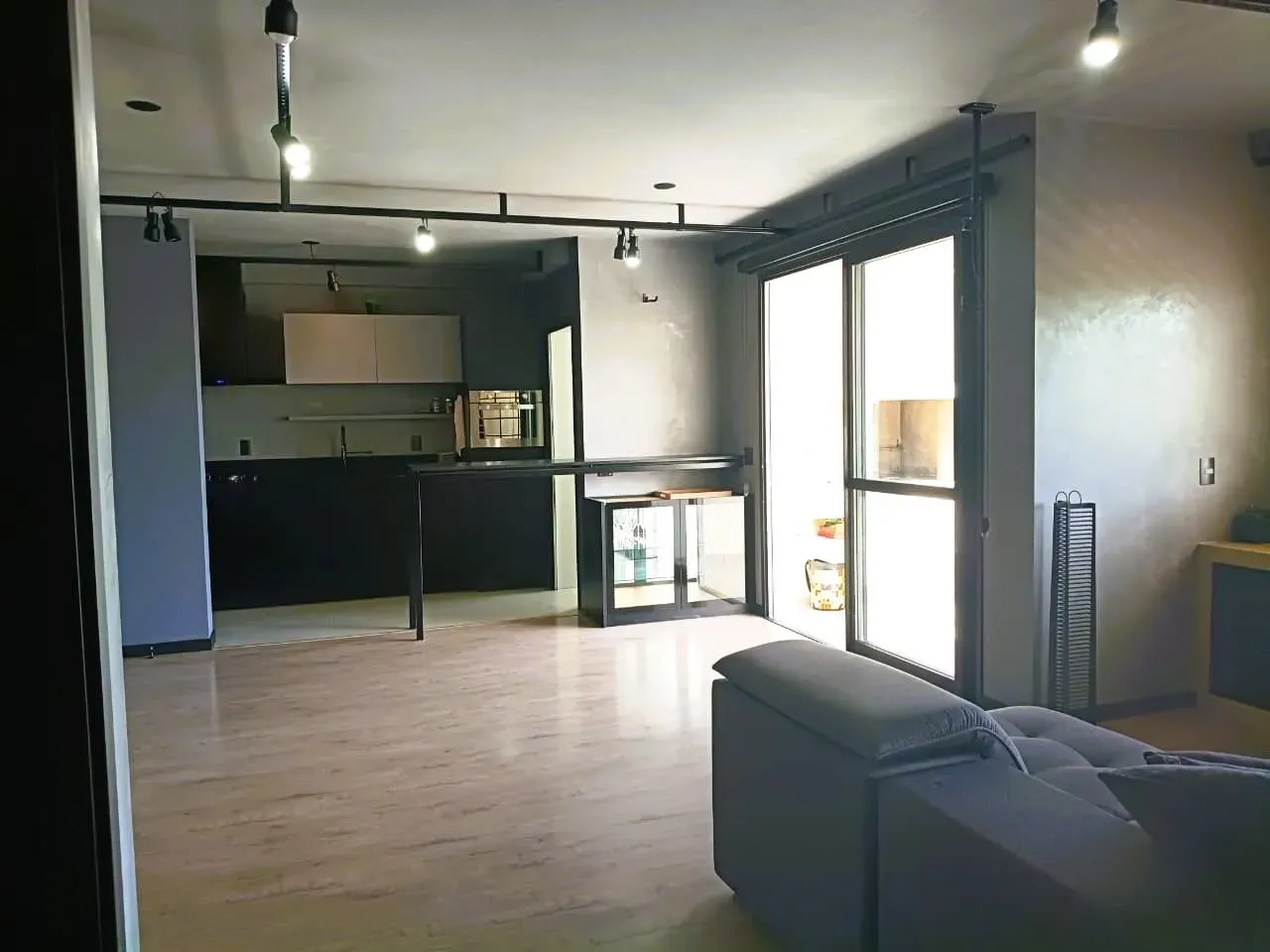 Furnished 96 m² apartment with private BBQ — photo 46