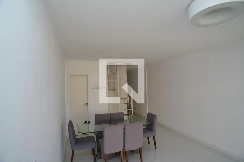 Top-floor rental with 4 bedrooms and 200 m² — photo 25