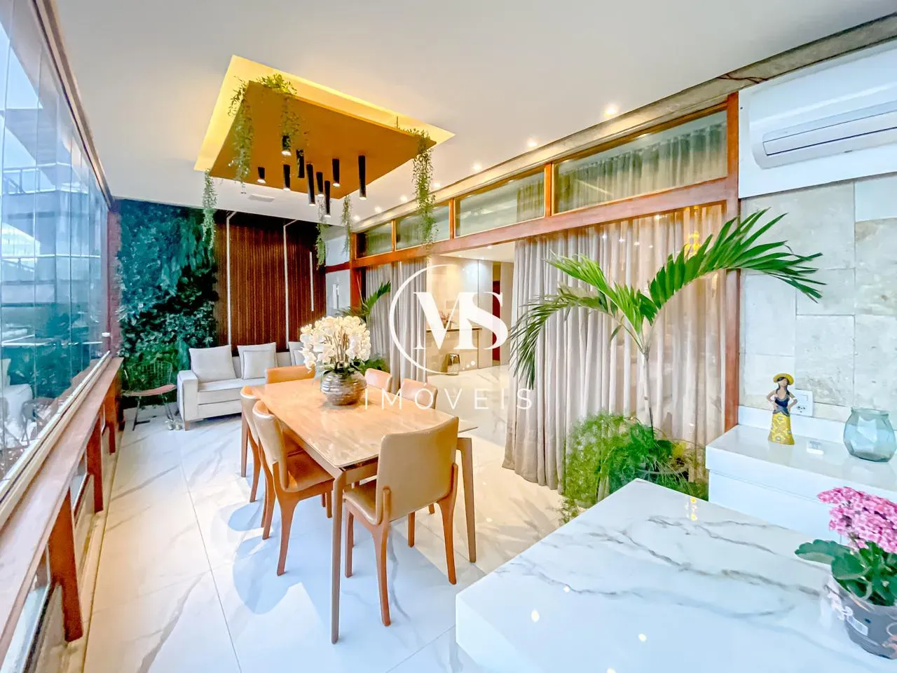5-bedroom apartment with a bathtub in Rio de Janeiro — photo 15