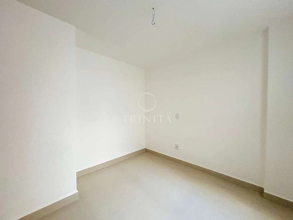 3-bedroom apartment with a gourmet balcony — photo 17