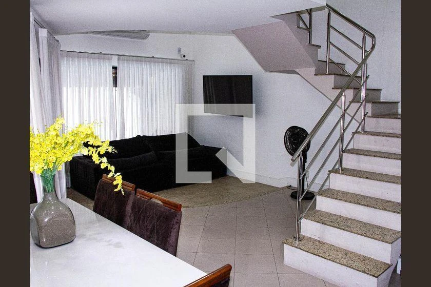 House, 300 m², with a washing machine