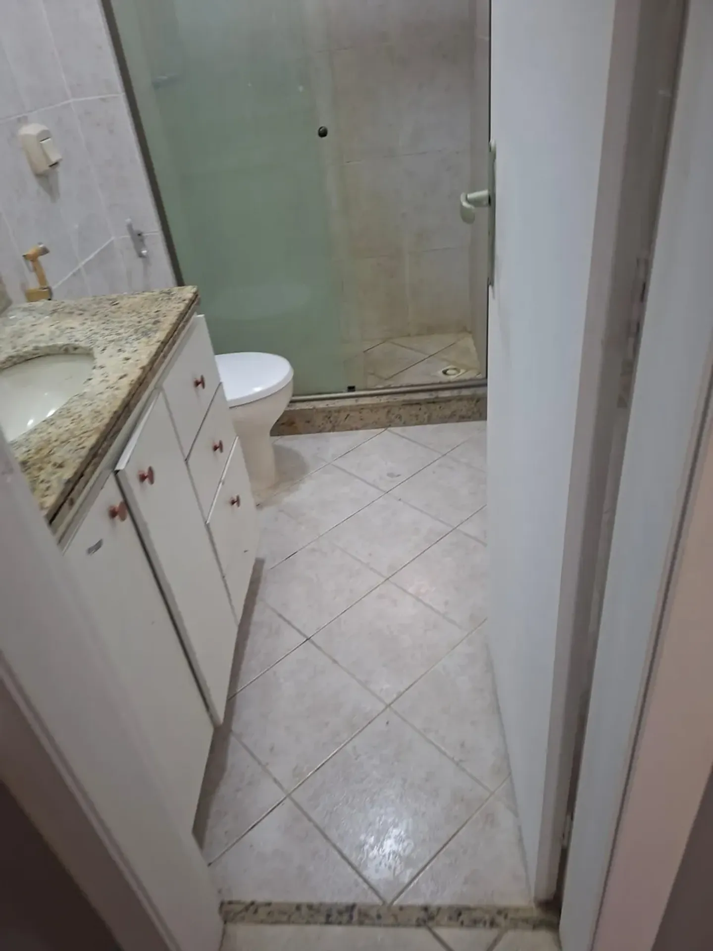 75 m² apartment with 3 bedrooms and a balcony — photo 20