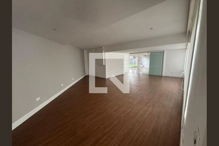 Unfurnished house with 3 bedrooms and private garden — photo 6