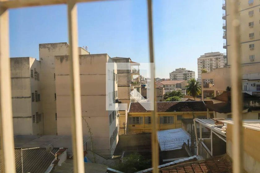 2-bedroom apartment with a washing machine — photo 13