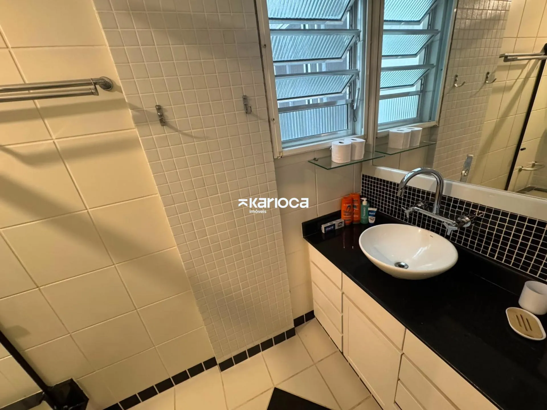 3-bedroom apartment with a washing machine — photo 16