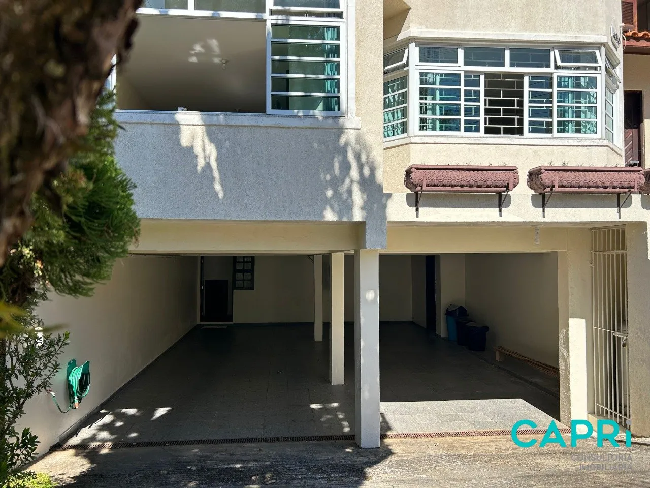 House with 4 bedrooms and a private BBQ — photo 31