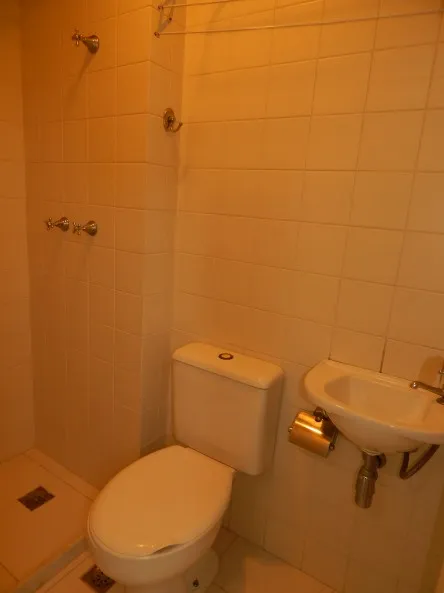 3-bedroom apartment in a building with a sauna — photo 27
