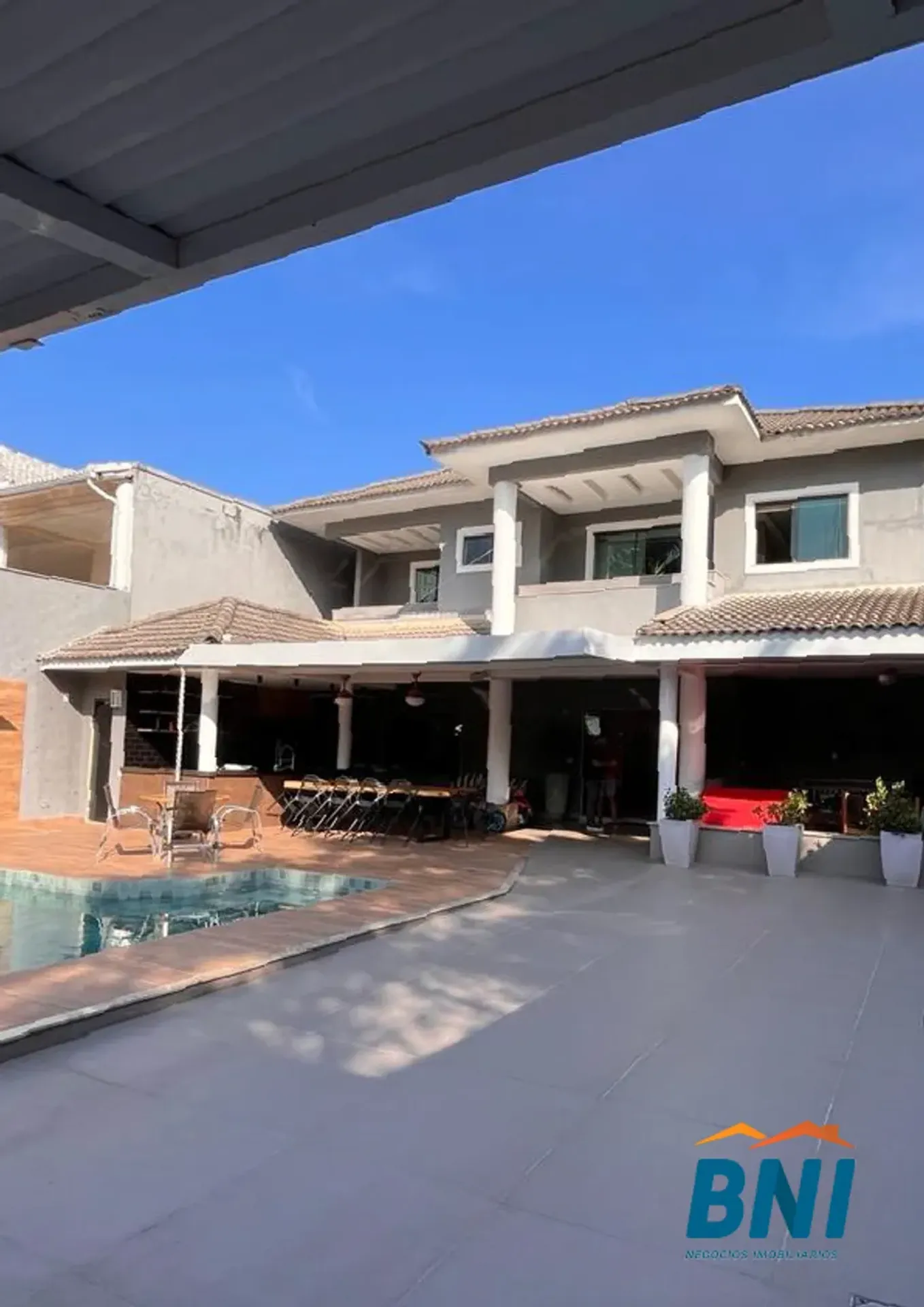 Garden in a 4-bedroom house, 320 m² — photo 10