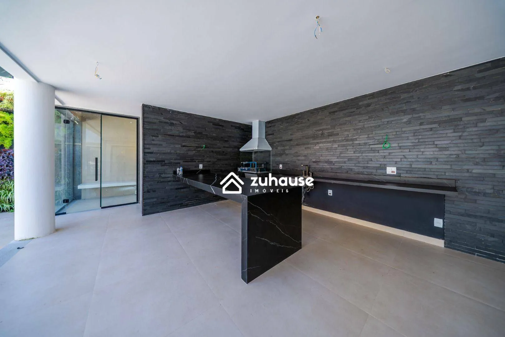 Casa com 5 quartos e cozinha em conceito aberto — photo 25