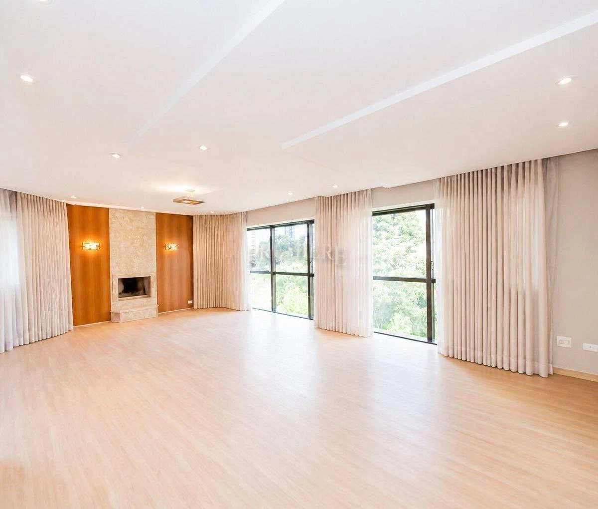 Балкон с грилем и 4 спальни: квартира 322 м² — photo 14