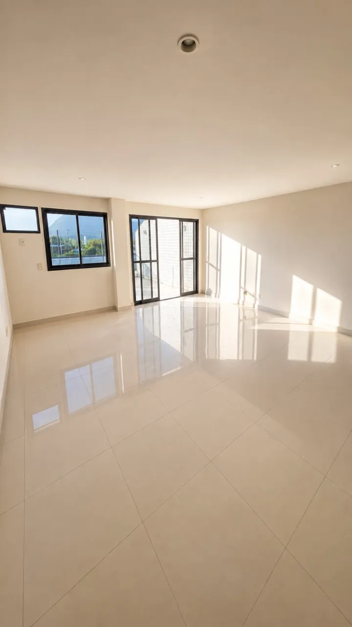 Duplex penthouse with 4 bedrooms, 5 baths and 200 m² — photo 3