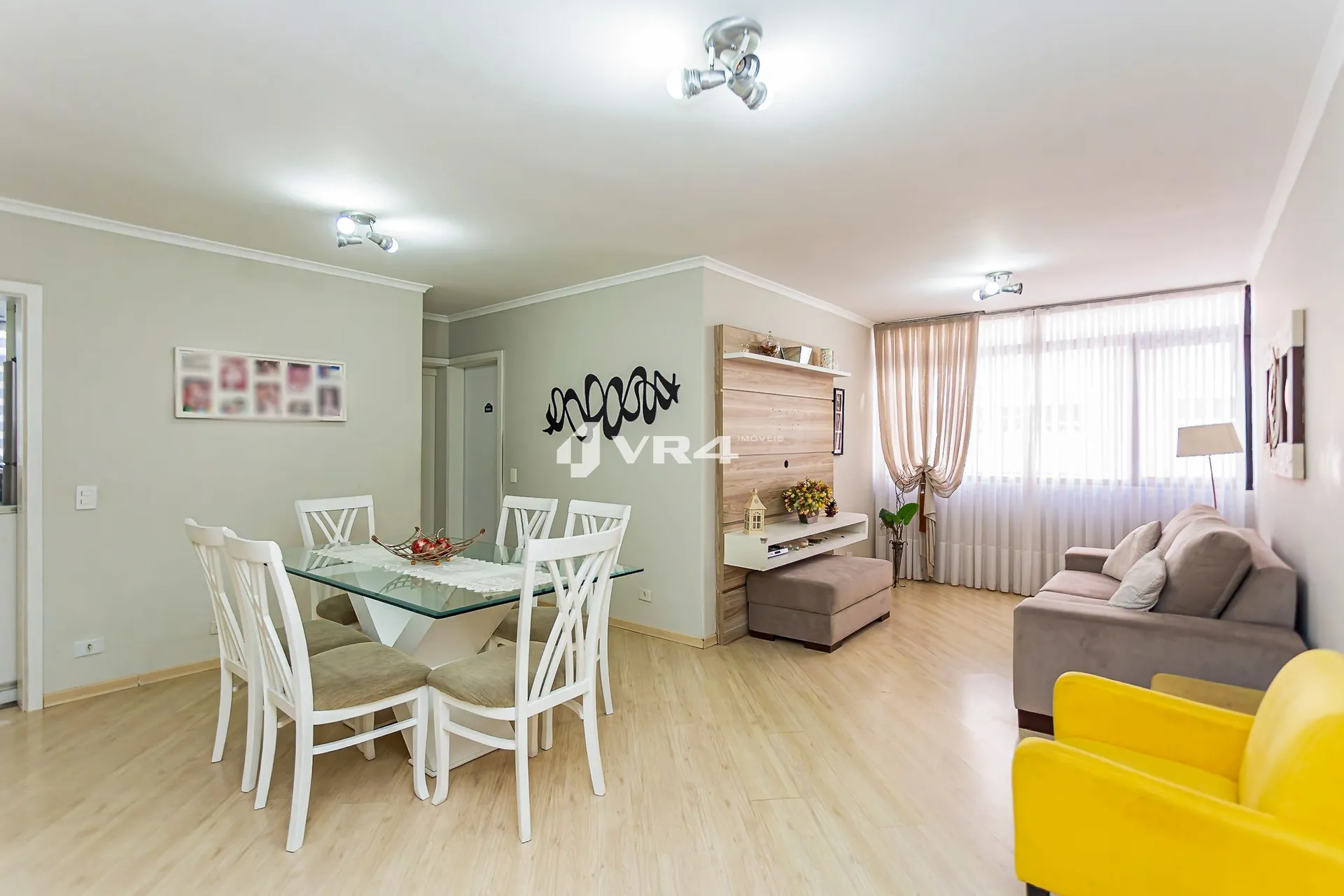 2-bedroom apartment with a washing machine — photo 3